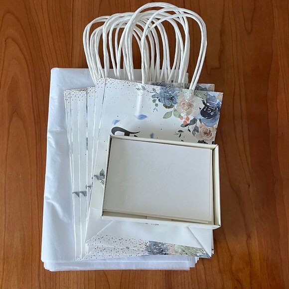 "Thank You" Gift Bags and Note Cards Set, 10 of Each - Picture 3 of 6